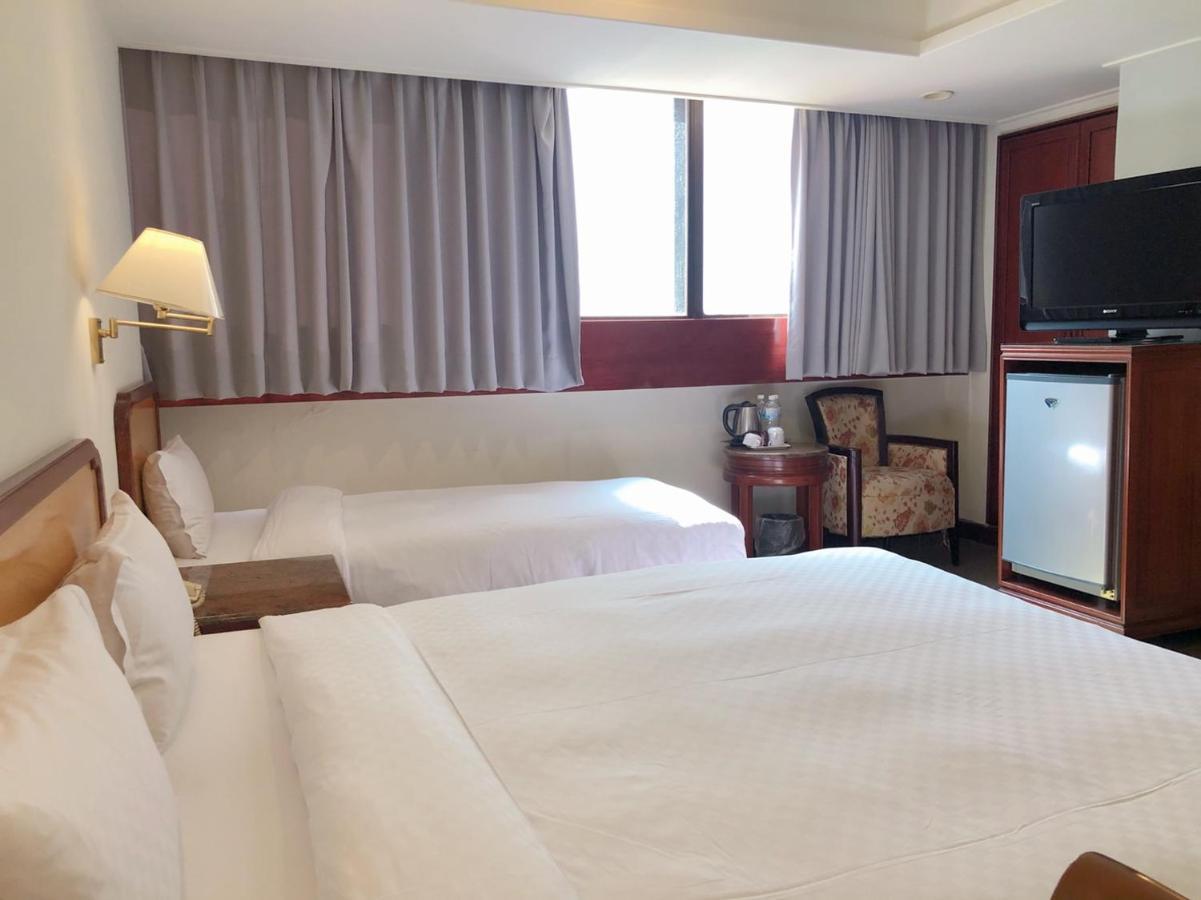 Moonlight Hotel Hsinchu City Exterior photo