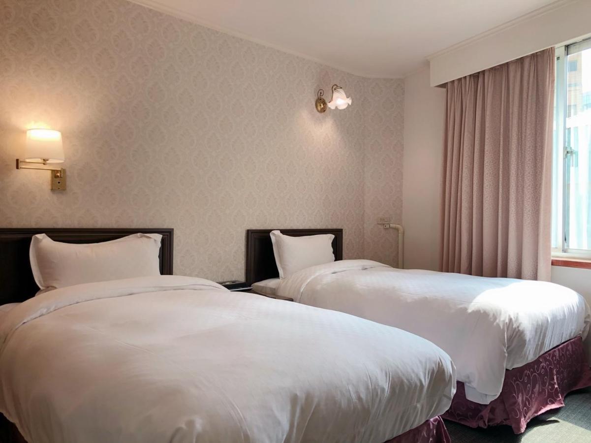 Moonlight Hotel Hsinchu City Exterior photo
